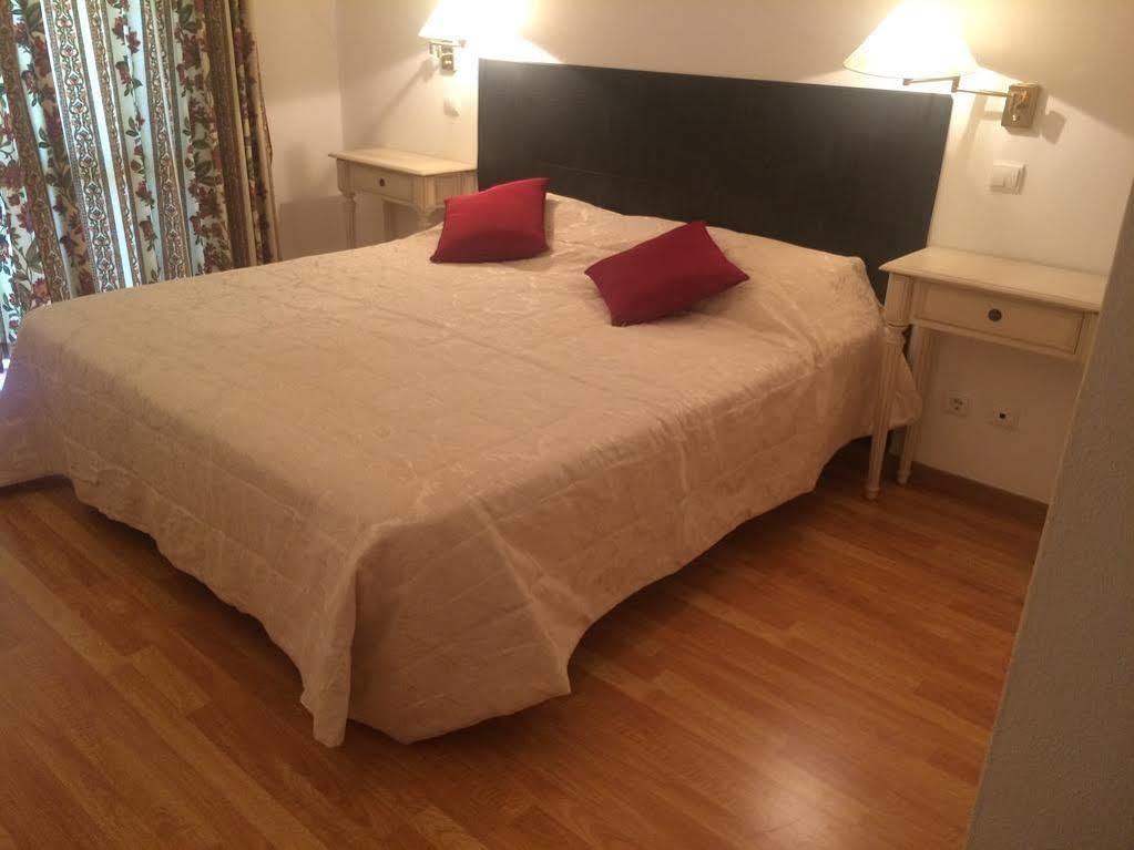 Alto Club Apartments Алвор Екстериор снимка