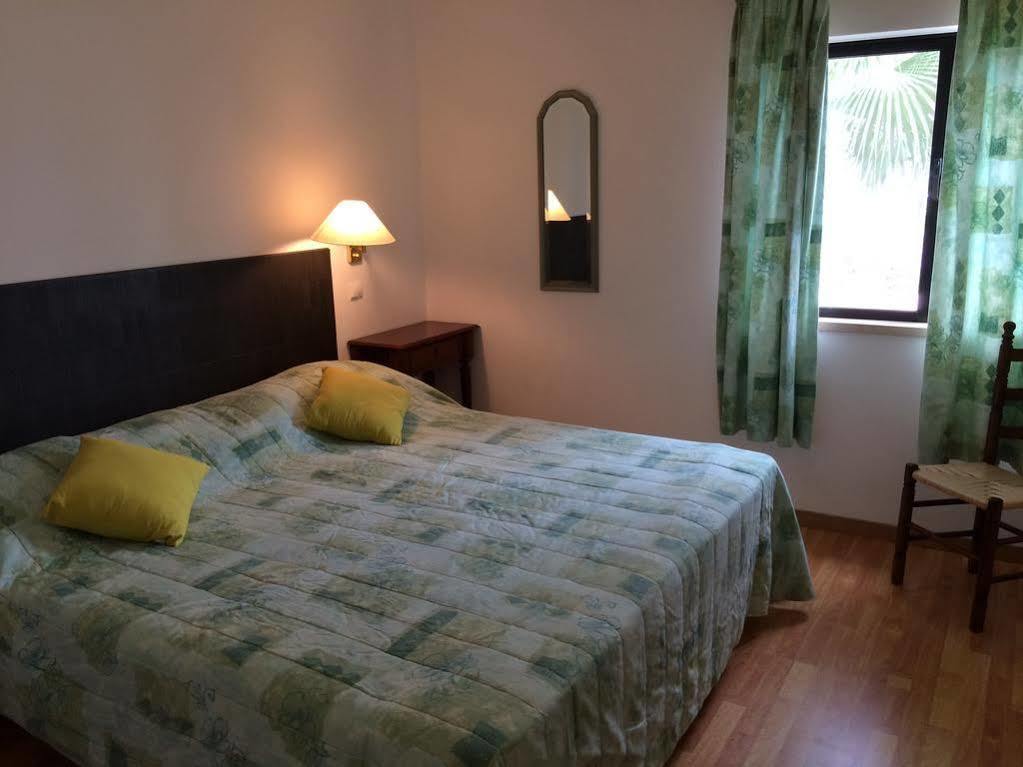 Alto Club Apartments Алвор Екстериор снимка